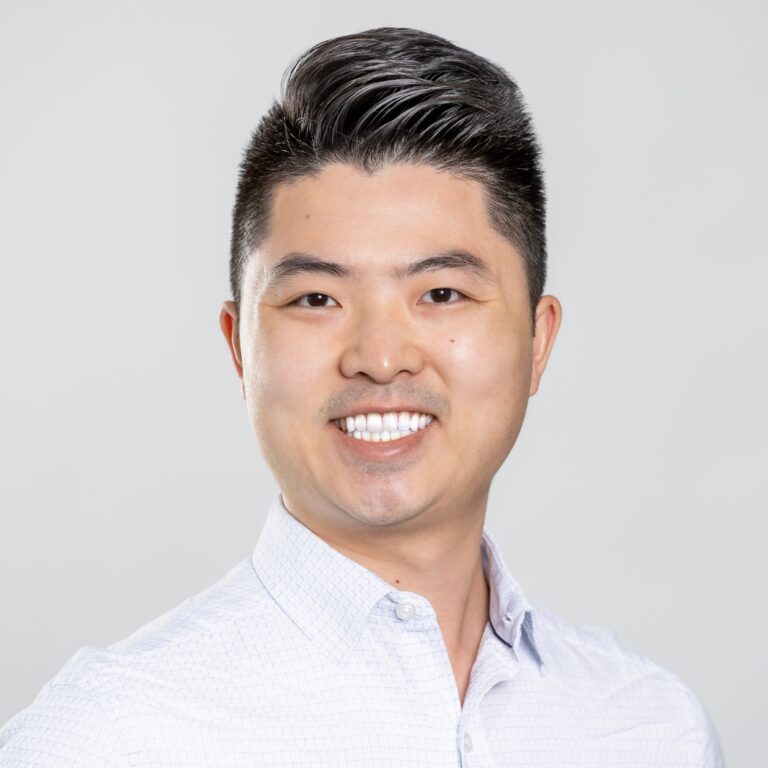 A89I9813 V4 Square Lrg USE 768x768