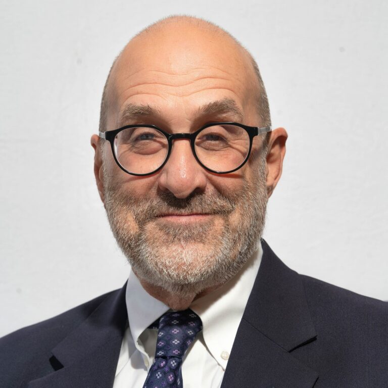 Howard Headshot new 1 768x768